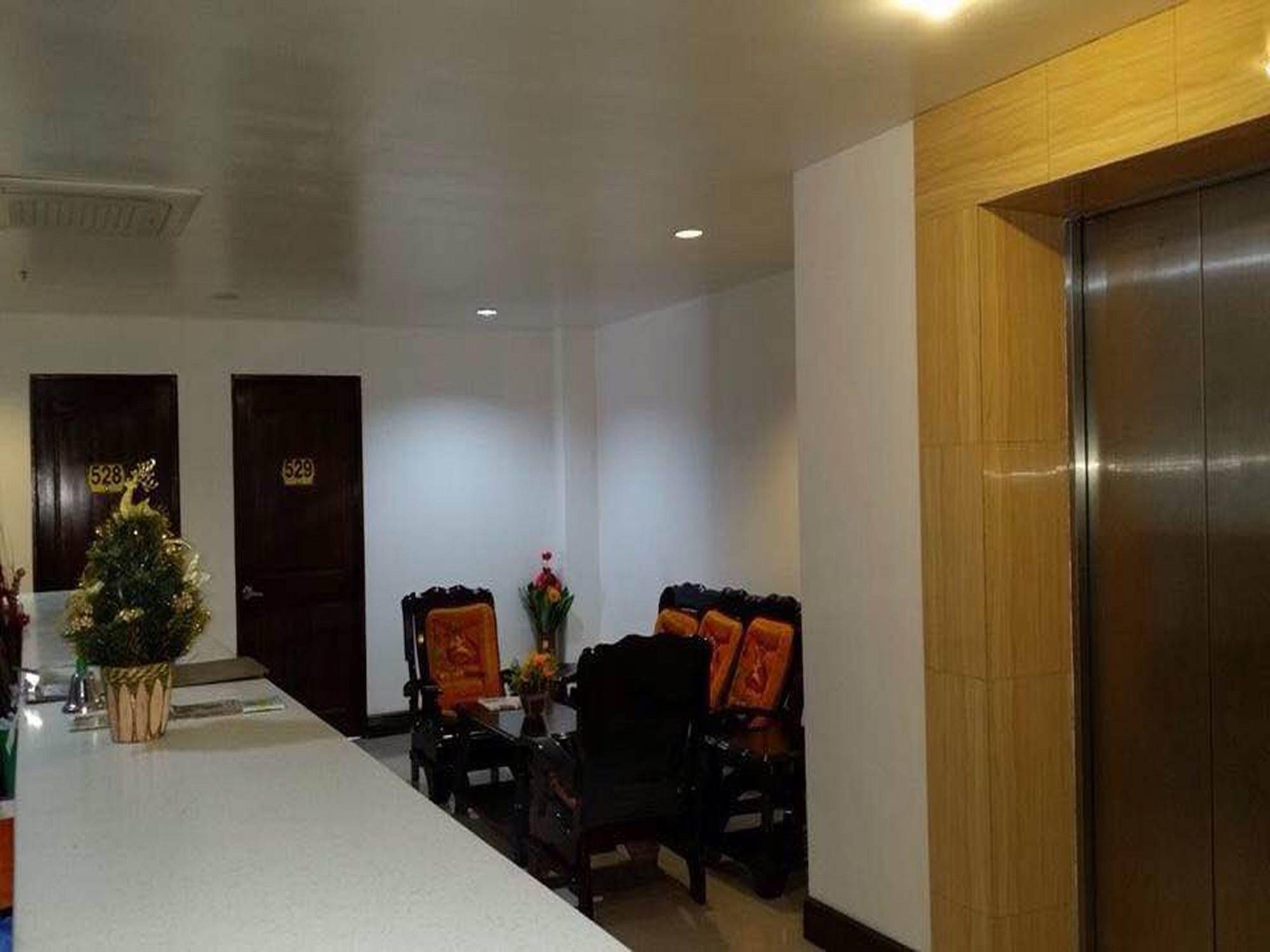 Reddoorz Plus Near Vigan City Commercial Center Dış mekan fotoğraf