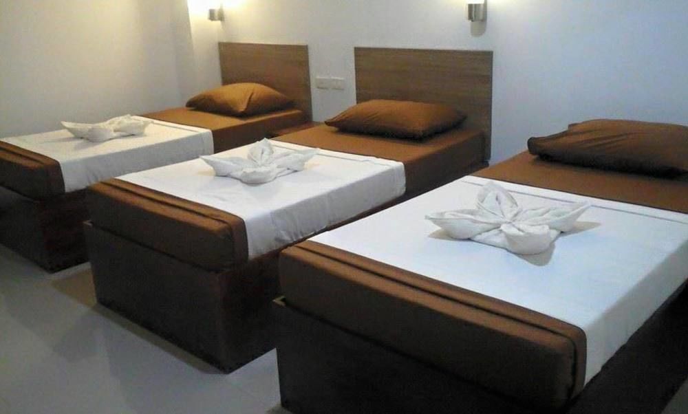 Reddoorz Plus Near Vigan City Commercial Center Dış mekan fotoğraf