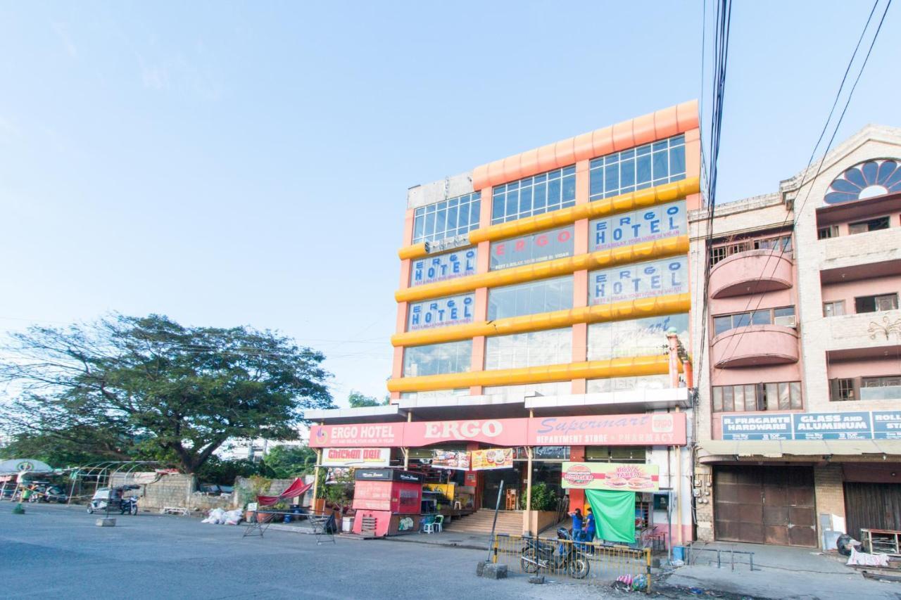 Reddoorz Plus Near Vigan City Commercial Center Dış mekan fotoğraf