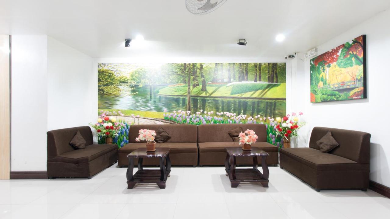 Reddoorz Plus Near Vigan City Commercial Center Dış mekan fotoğraf