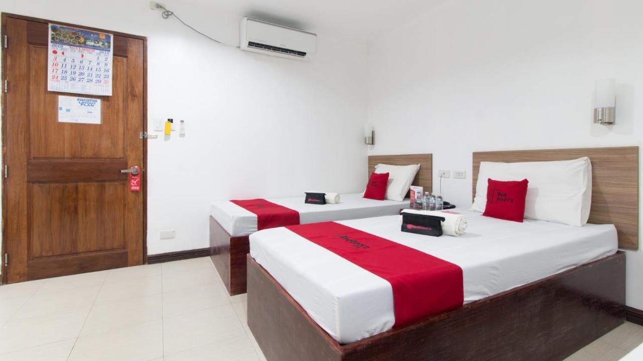 Reddoorz Plus Near Vigan City Commercial Center Dış mekan fotoğraf