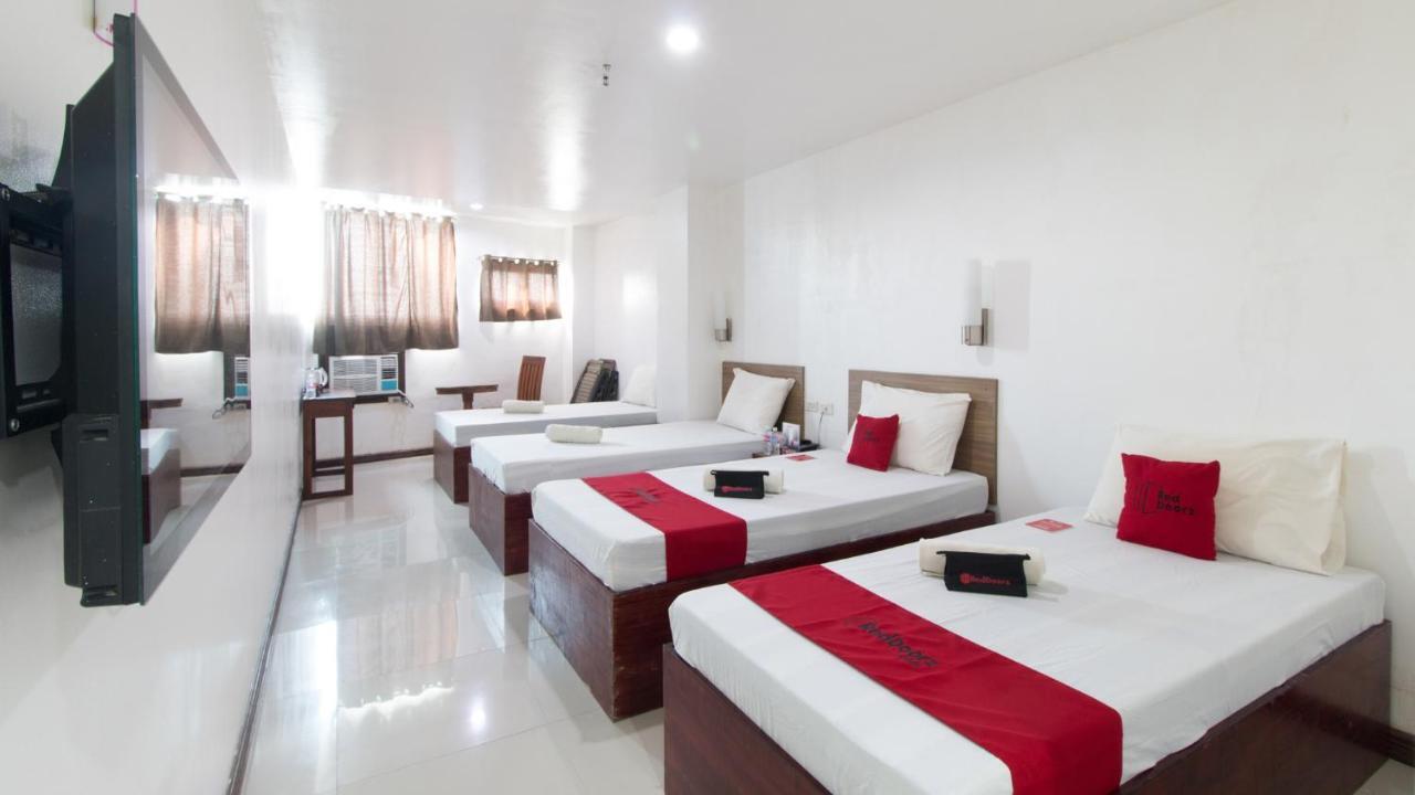 Reddoorz Plus Near Vigan City Commercial Center Dış mekan fotoğraf