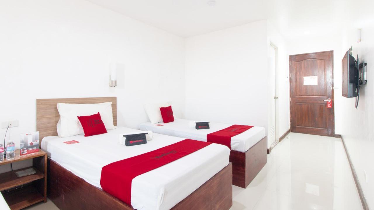 Reddoorz Plus Near Vigan City Commercial Center Dış mekan fotoğraf