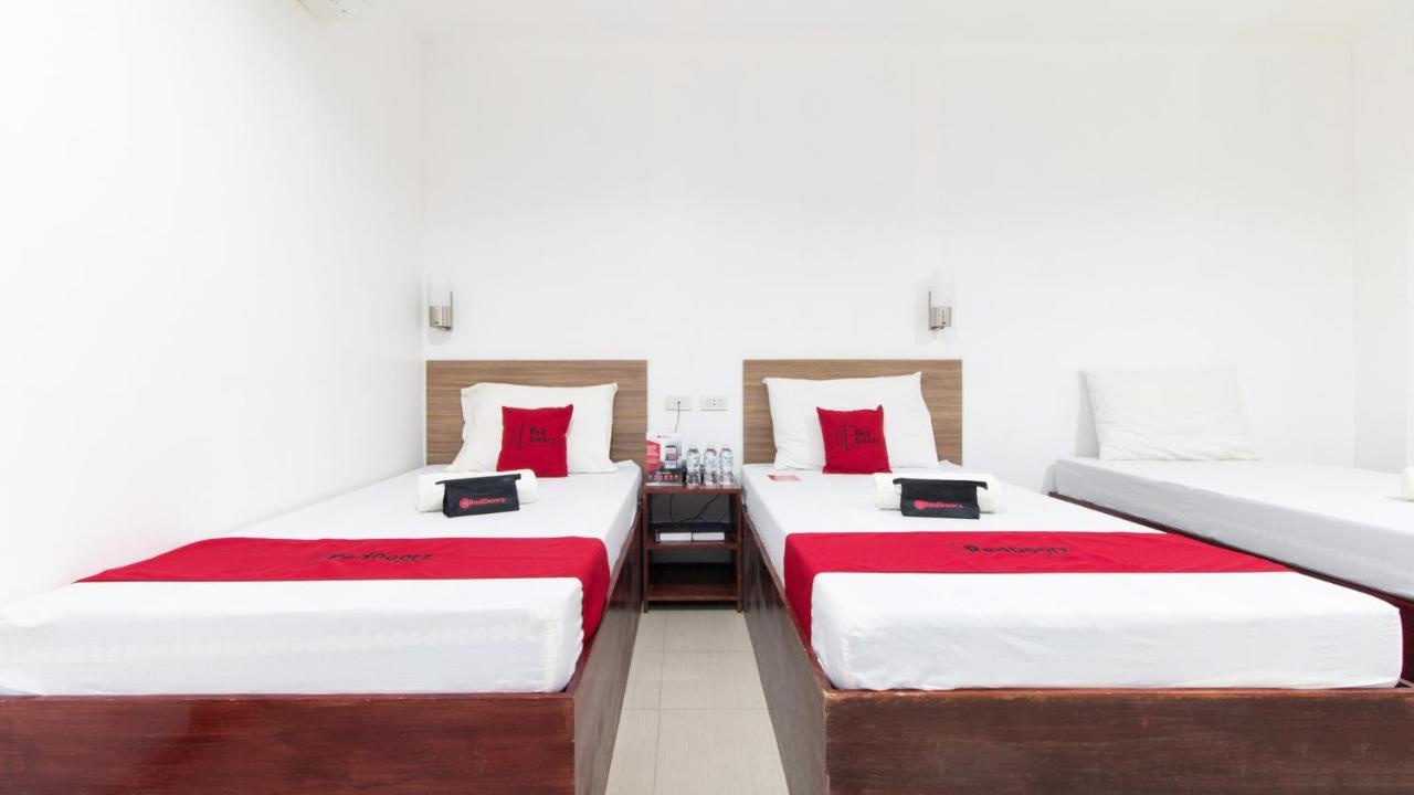 Reddoorz Plus Near Vigan City Commercial Center Dış mekan fotoğraf
