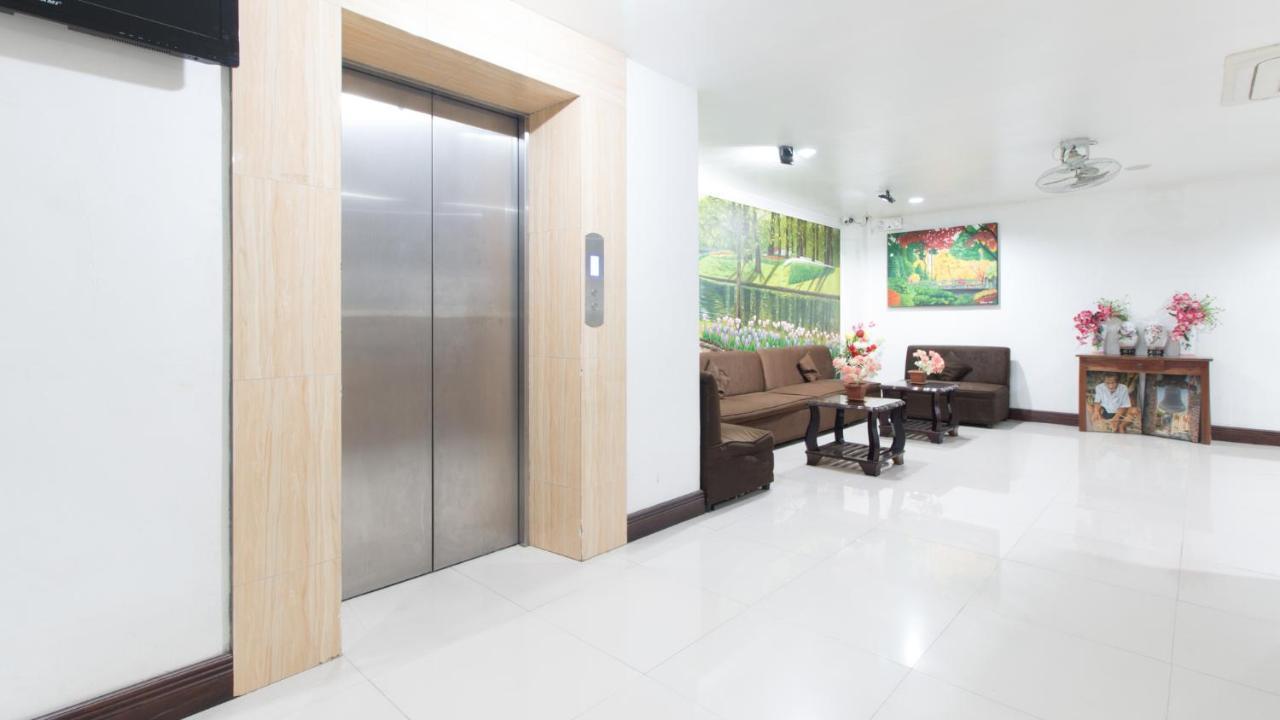 Reddoorz Plus Near Vigan City Commercial Center Dış mekan fotoğraf