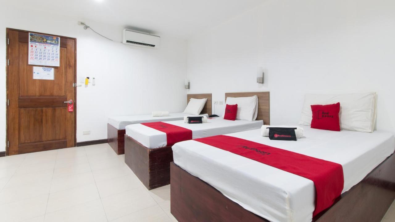 Reddoorz Plus Near Vigan City Commercial Center Dış mekan fotoğraf