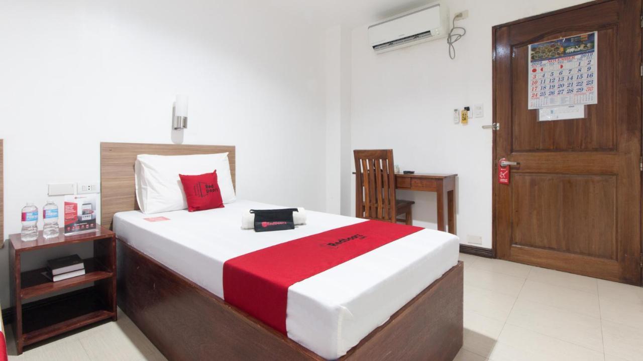 Reddoorz Plus Near Vigan City Commercial Center Dış mekan fotoğraf
